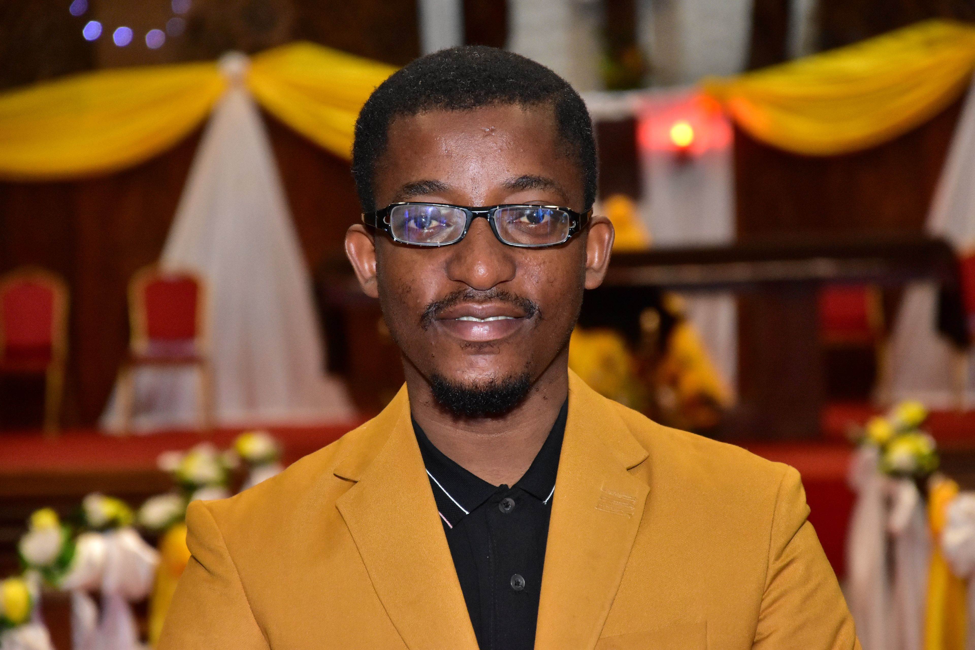 Dr. GBEKLEY E. Holaly